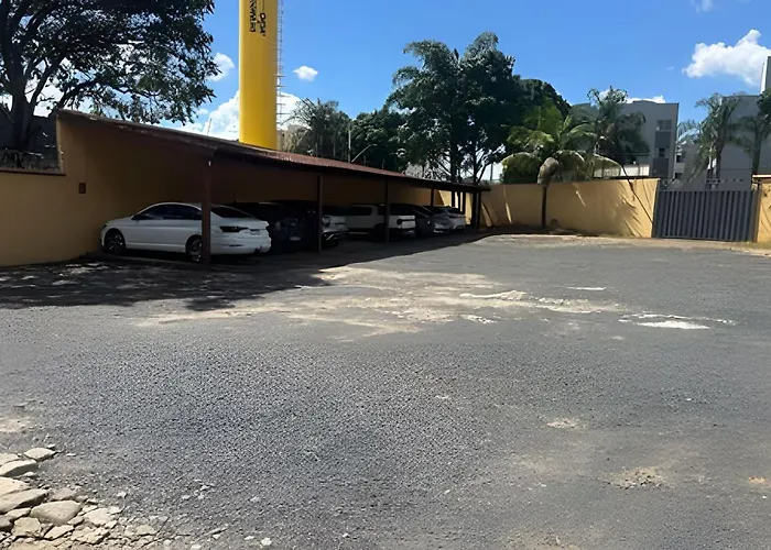 Ln Flats & Suites